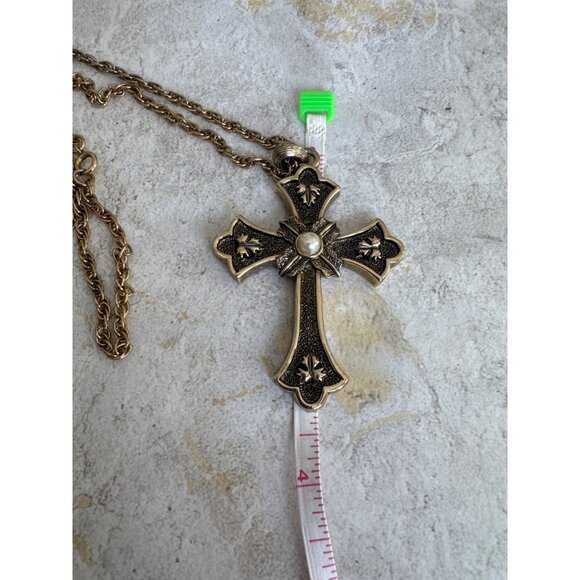 Vintage Sarah Coventry Limited Edition 1975 Large Cross Necklace - Picture 3 of 6